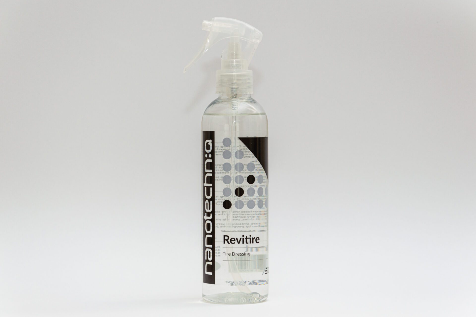Nanotechniq Revitire 250ml - dressing do opon z Sio2